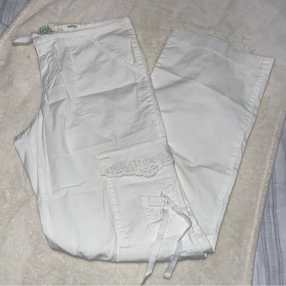 White Lightweight Baggy Cargo Pants - Picture 4 of 10